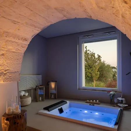 Essenza Relais Contemporaneo 4* تْشيستيرنِنو