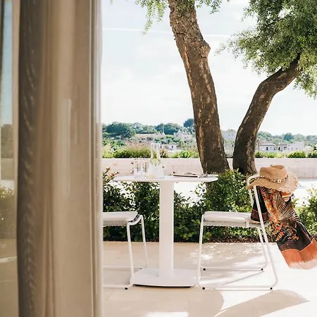 Essenza Relais Contemporaneo Cisternino