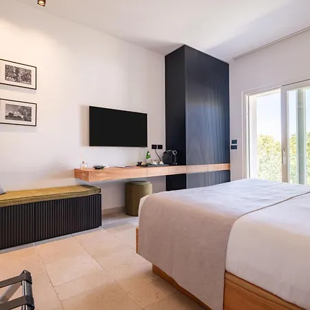 Essenza Relais Contemporaneo Bed & Breakfast Cisternino
