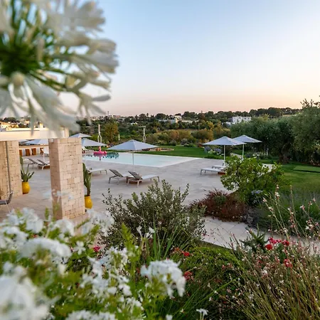 Bed & Breakfast Essenza Relais Contemporaneo Cisternino